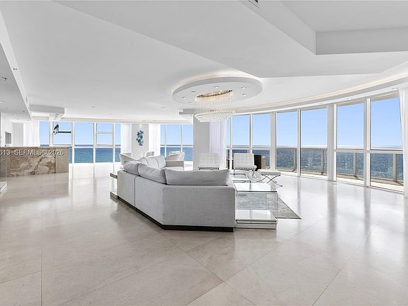 4th image of 18201 Collins Ave APT 1209
