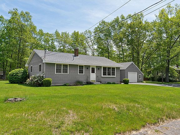3rd image of 129 Farview Drive