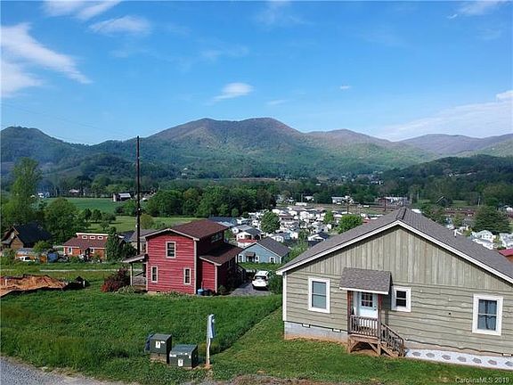 5th image of 129 Bronco Way