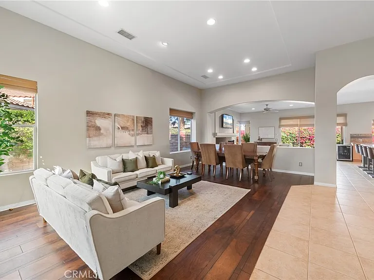 70 Rocio Ct — Photo 5