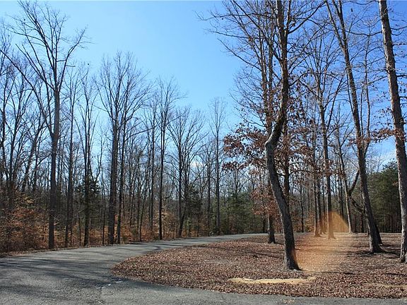 5th image of 1619 Sabot Creek Dr