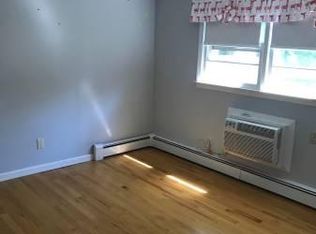 99 Searingtown Rd, Albertson, NY 11507