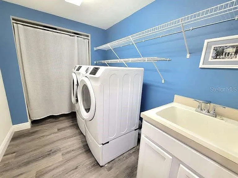 7296 Marathon Dr #404 — Photo 35