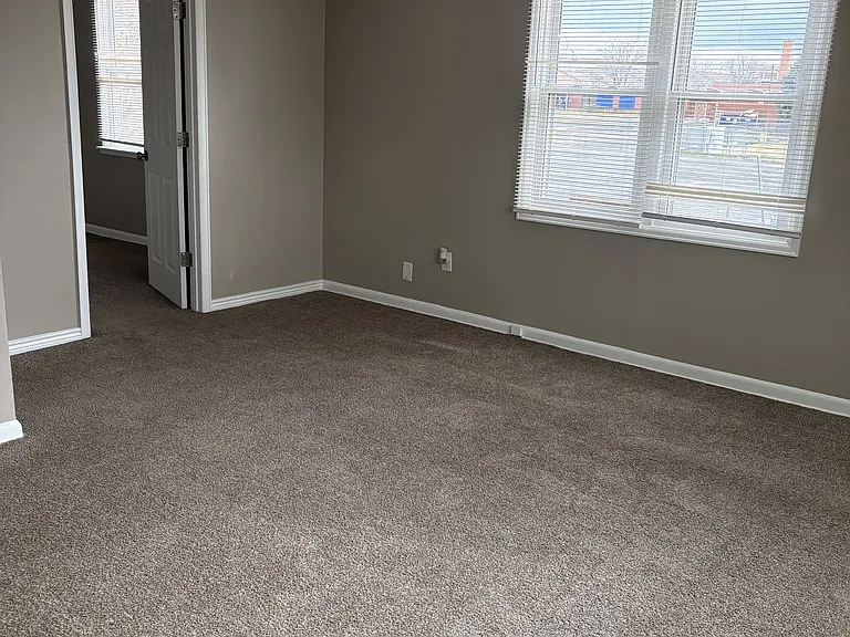5800 Newport St #4-1 — Photo 4