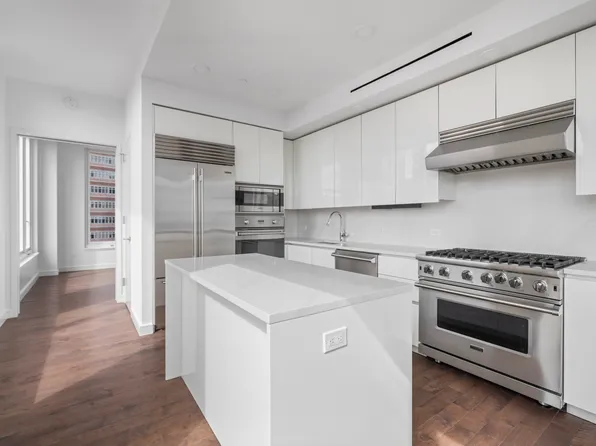 232 East 54th Street image 23 of 48