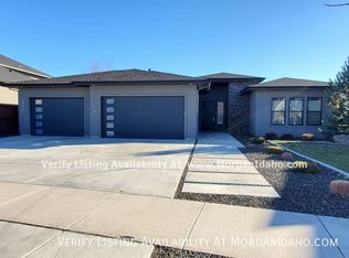 6518 N Fairborn Ave, Meridian, ID 83646