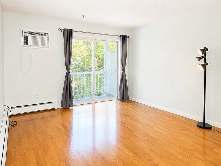490 River Rd #31 — Photo 4