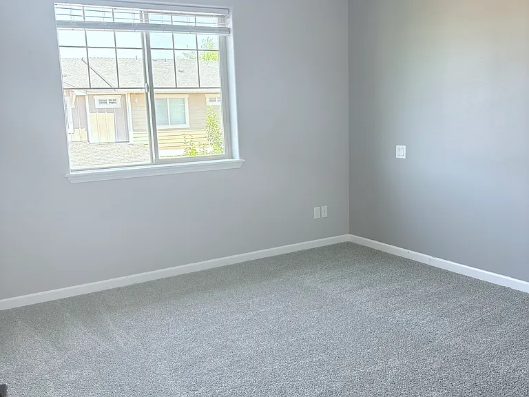 341 Englemann Ln — Photo 5