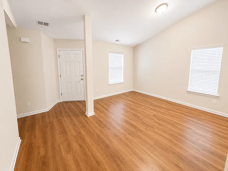 233 Glossy Green Ln — Photo 11