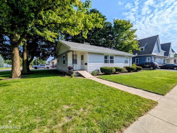 208 W Indiana St, Edon, OH 43518