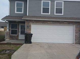 3408 NW 49th St, Topeka, KS 66618