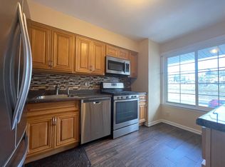 966 Clove Rd, Staten Island, NY 10301