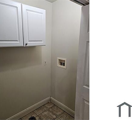 3rd image of 90 Cochran St