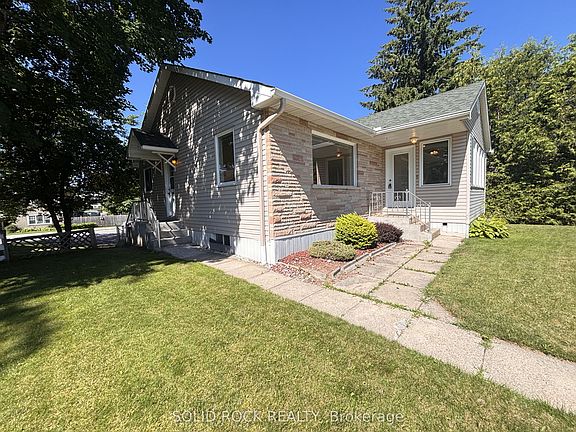 3rd image of 146 Elgin St W