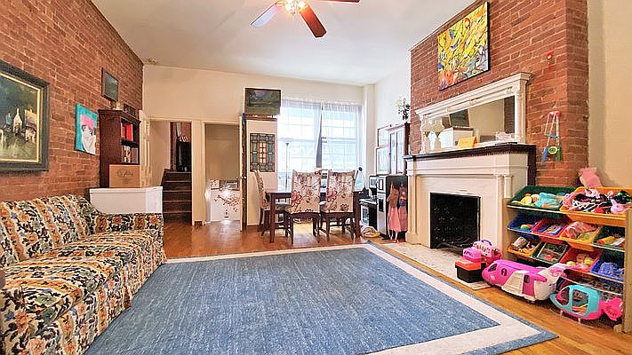 1st image of 310 W 81st St #6