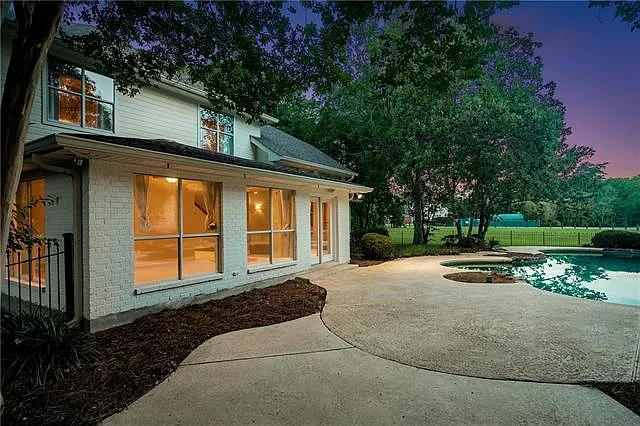 35 Elmwood Loop — Photo 34