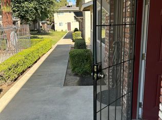 609 Taylor St APT 14, Bakersfield, CA 93309
