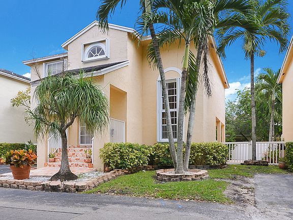 3rd image of 11905 NW 12th St