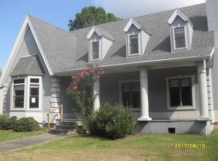 7001 W Renaissance Ct, New Orleans, LA 70128