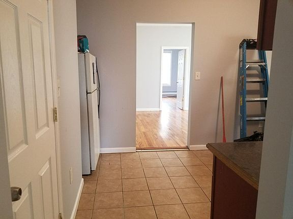 5th image of 238-240 Columbia Ave