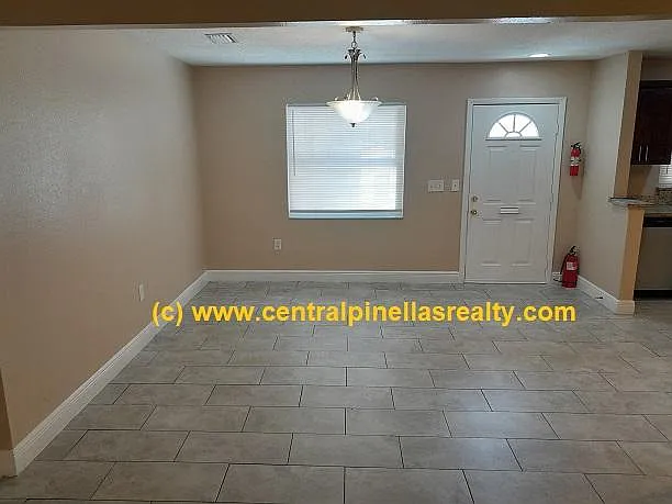 3 bed, 1477 sqft, $1,795 — Photo 2
