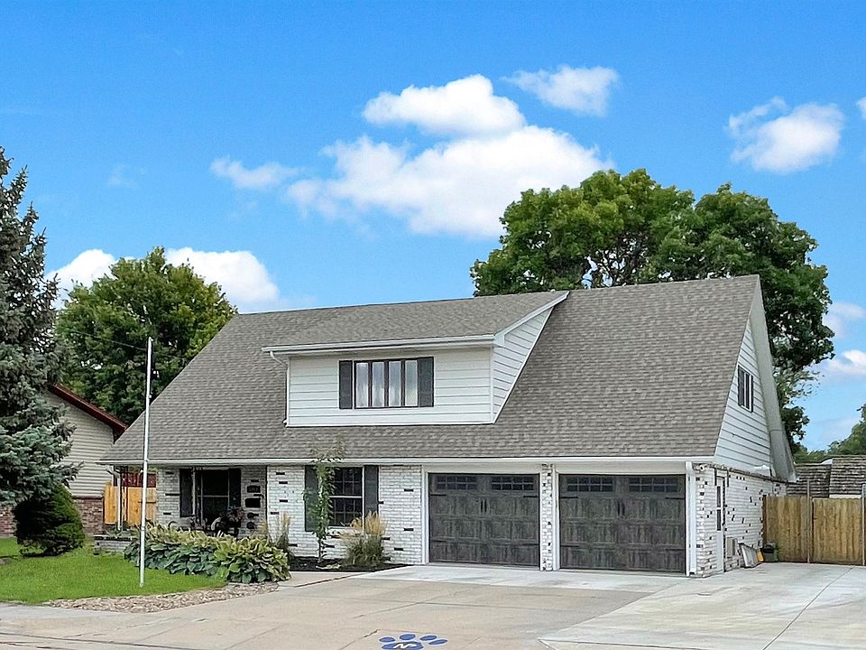 1st image of 2202 W Philip Ave