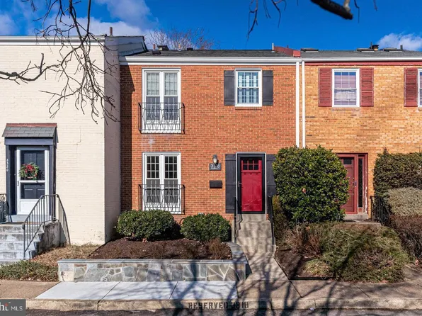 3318 Ardley Ct, Falls Church, VA 22041