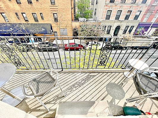 5th image of 168 E 91st St #3