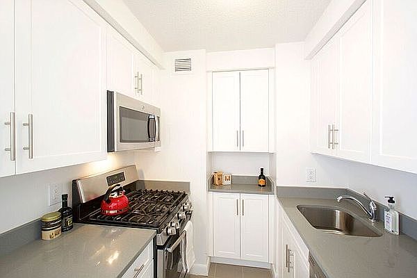 1st image of 101 W 90th St APT 4A