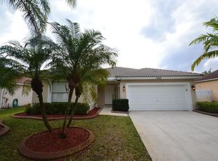 2488 NW 189th Ave, Hollywood, FL 33029
