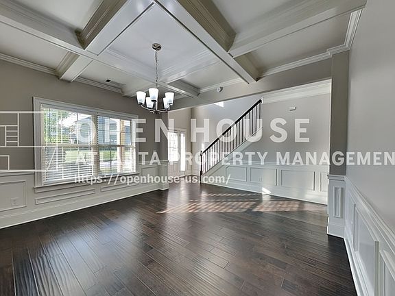 3rd image of 84 Valley View Trl