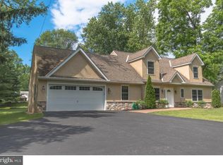 2430 Byberry Rd, Hatboro, PA 19040