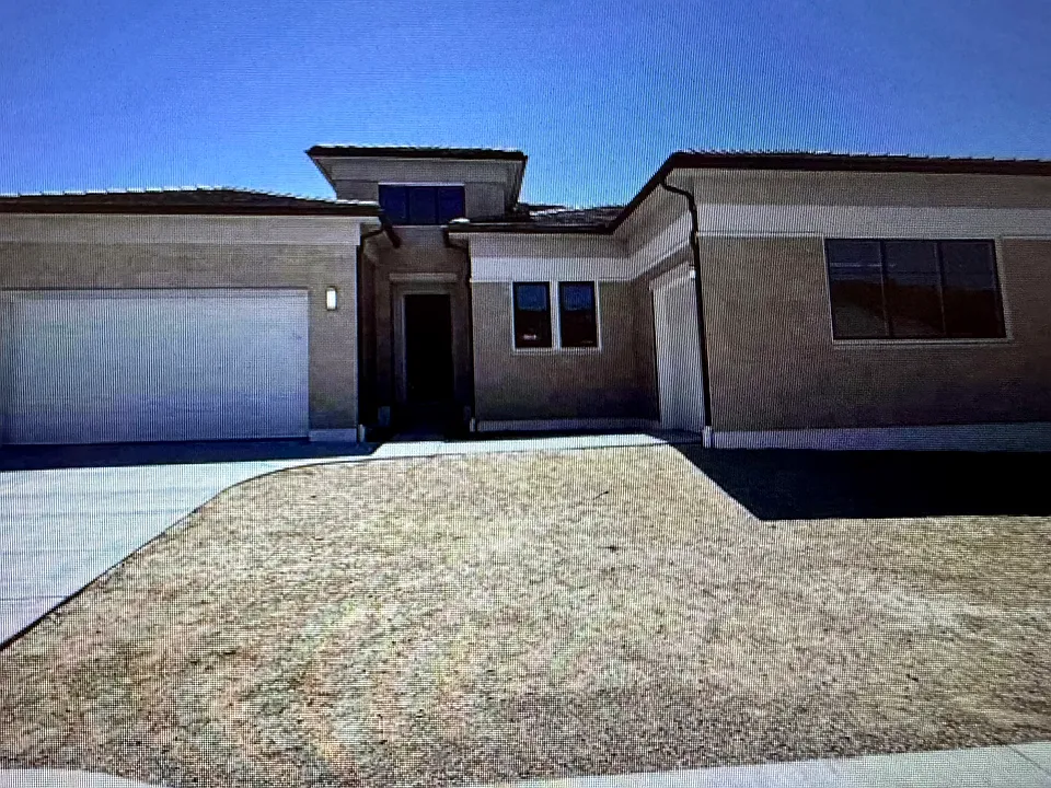 11858 Red Hawk Ln