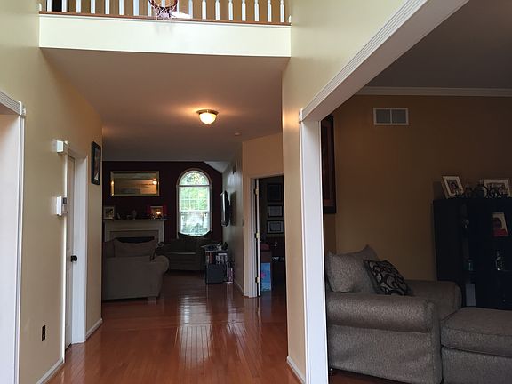 5th image of 130 W Abbey Dr
