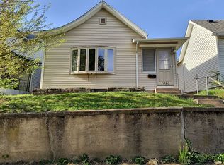 1823 17th Ave, Moline, IL 61265