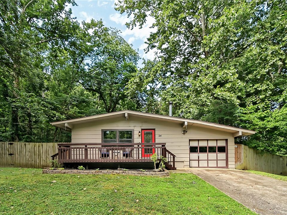 1st image of 24 Windemere Ln