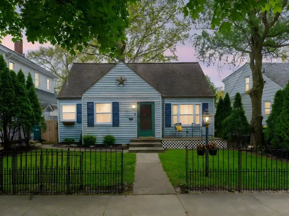 905 W Grove St, Mishawaka, IN 46545