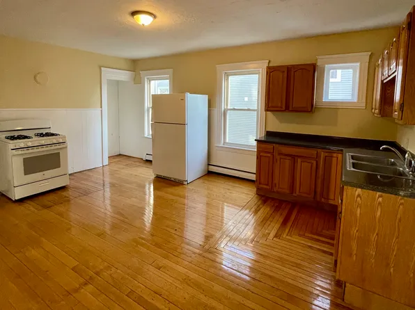 (undisclosed Address), Worcester, MA 01604