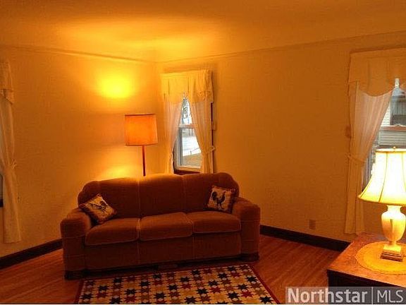 2nd image of 1515 E 62nd Street