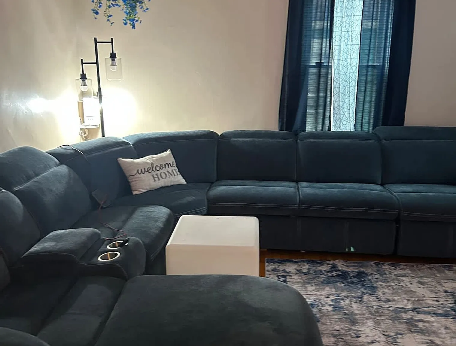 2 bed, 1.0 bath, $4,036 — Photo 2