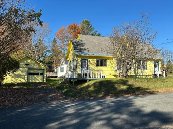 295 Hosley Ave, Tupper Lake, NY 12986