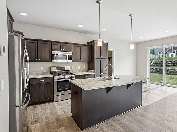3rd image of 6062 Little Bluestem Dr