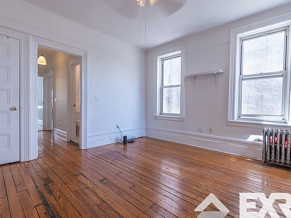 2nd image of 701 Franklin Ave #4A