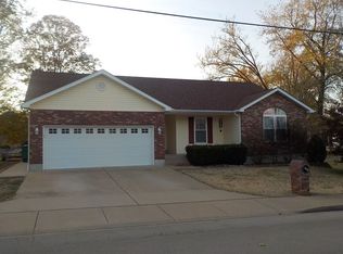 205 S Long Ave, Farmington, MO 63640