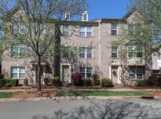 729 Naramore St, Davidson, NC 28036