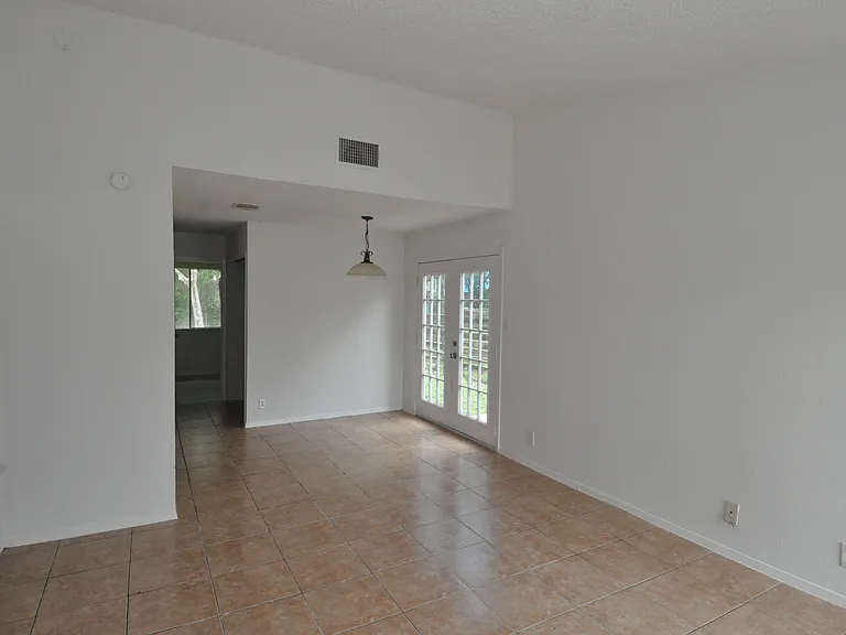 10612 Topperwein Dr #B — Photo 8
