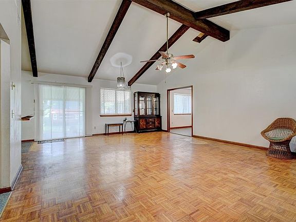 3rd image of 5520 N Porter Pl