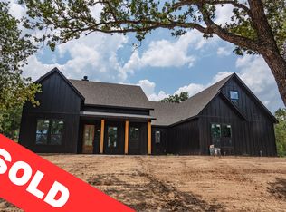 135 Grace View Rd, Weatherford, TX 76087