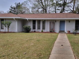 1015 Briarwood Dr, Clinton, MS 39056