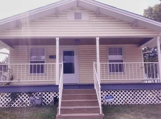 1015 SW Jewell Ave, Topeka, KS 66604